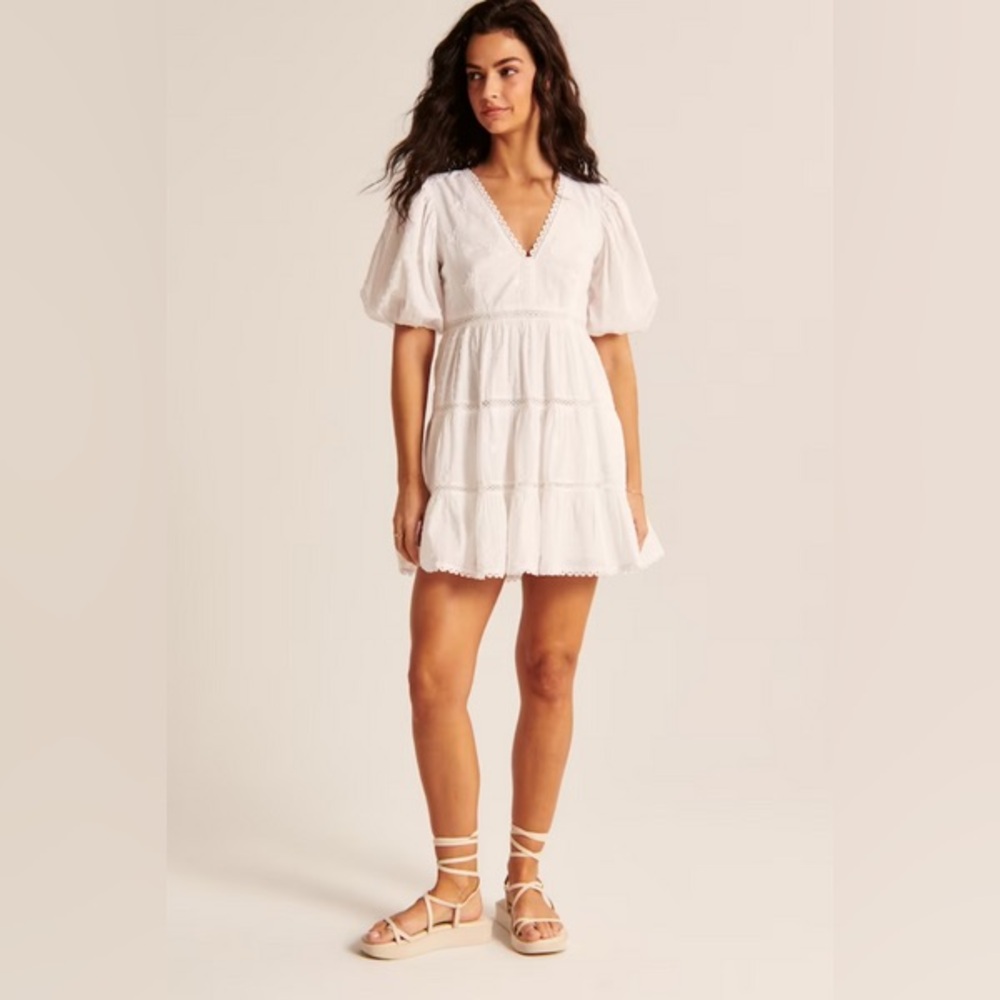 A&F Eyelet Puff Sleeve Tiered Dress SZ XL